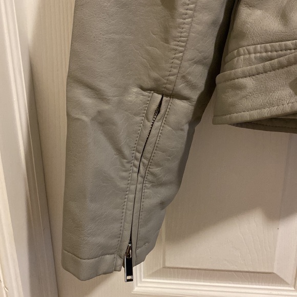 Super cute Moto jacket with hood by NYC& company - Picture 6 of 8